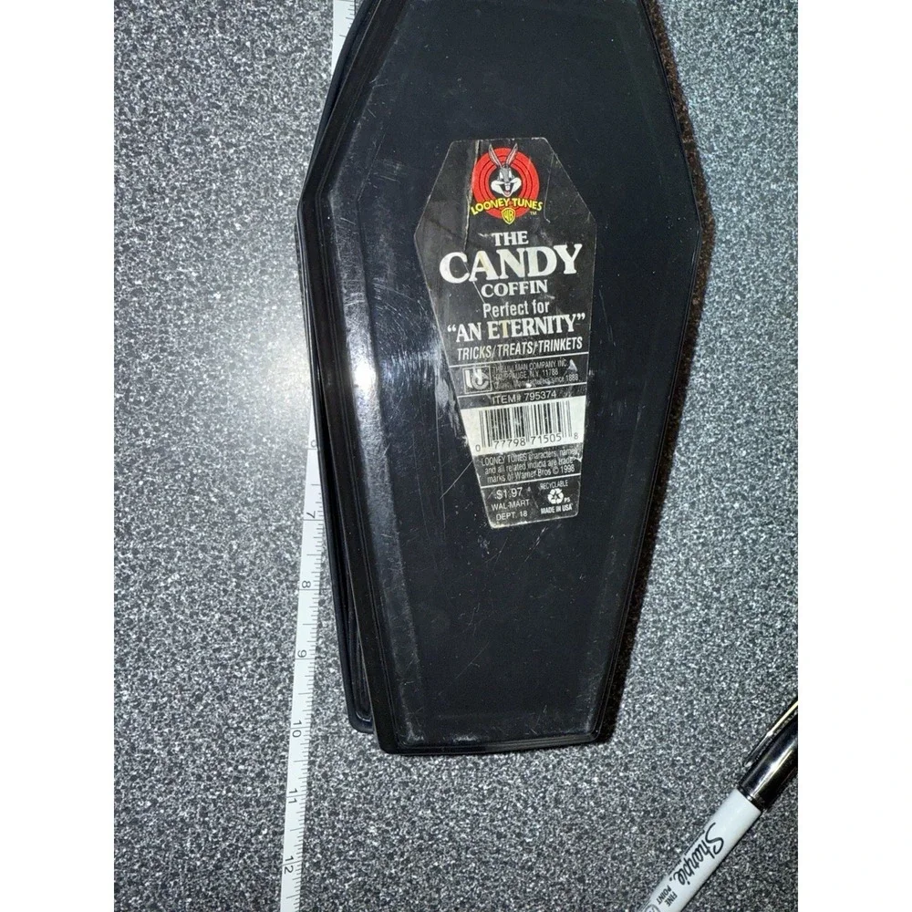 Looney Tunes The Candy Coffin TAZ 1998‎ Warner Bros Halloween